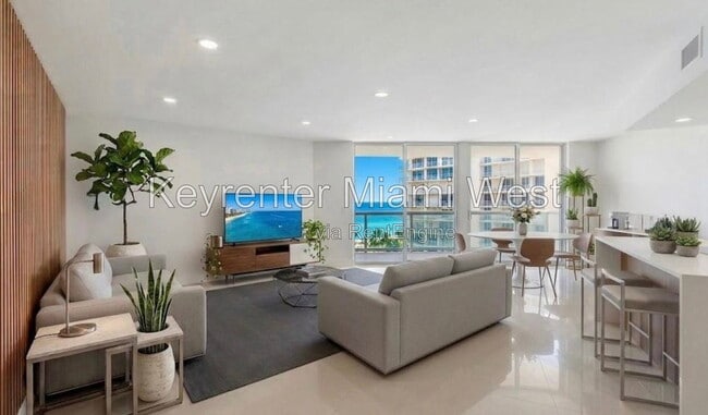 Building Photo - 16485 Collins Ave Unit Apartment 932