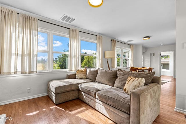 Photo - 3121 Lake Hollywood Dr