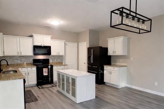 Photo - 5015 Royal Springs Dr