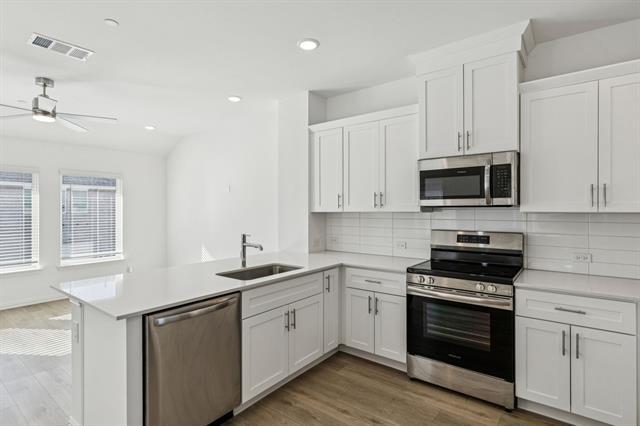 Photo - 5250 Springlake Pkwy