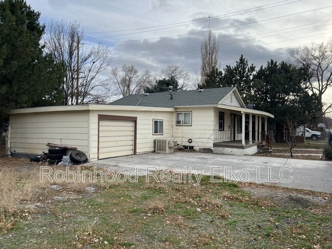 Photo - 786 Wilson Ave