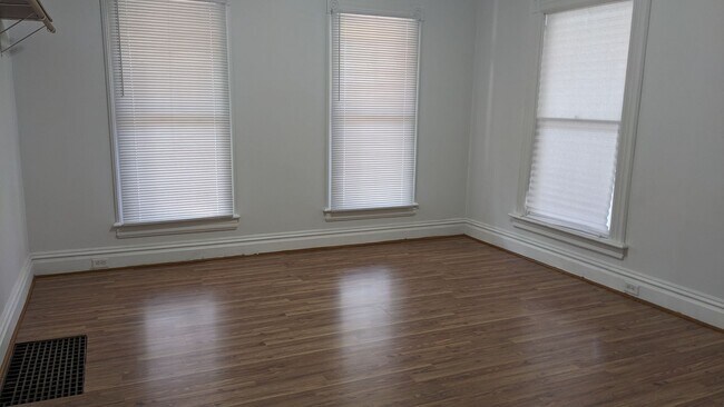 Photo - 4 bedroom home in the Vine Neighborhood