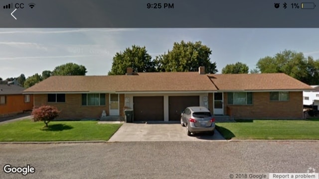 Building Photo - 4712 W Court St Rental