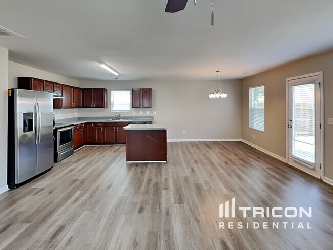 Photo - 7135 Tanger Boulevard Riverdale GA