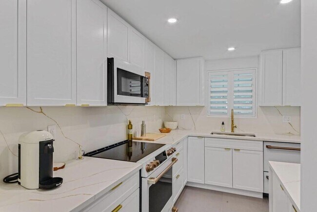 Photo - 765 Jeffery St Unidad 101