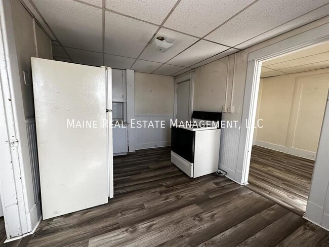 Building Photo - 124 York St Rental