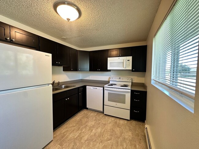 Photo - 720 Moore St Unit 03