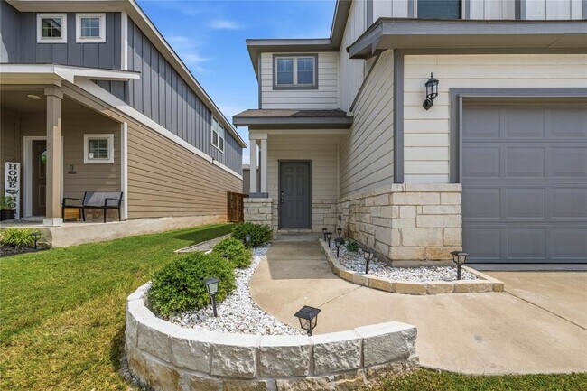 Photo - 316 Stone Water Ln