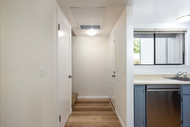 Photo - Westland Estates 2 Bedroom 2.5 Bathroom Condo
