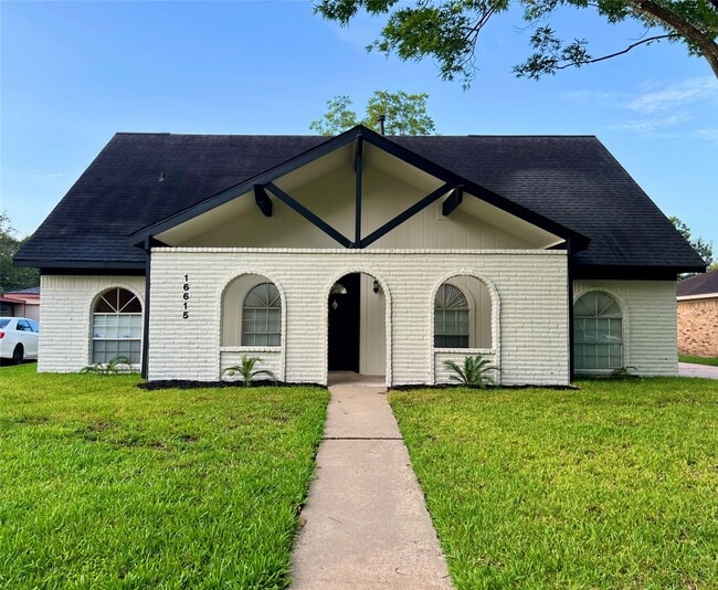 Photo - 16615 Glamis Ln House