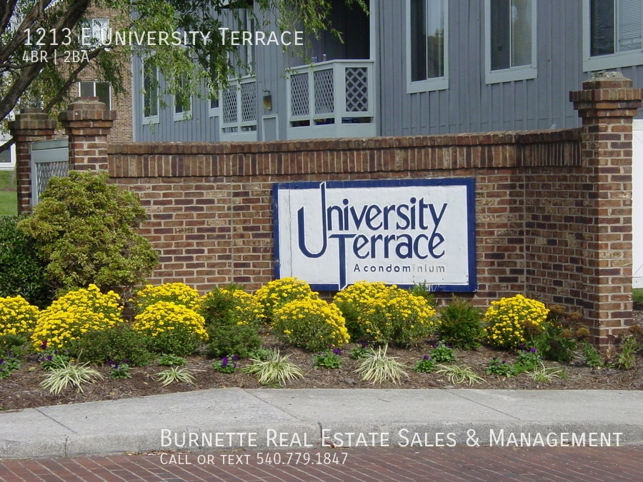 Photo - 1213 University Terrace