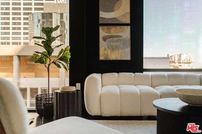 Photo - 655 S Hope St Unit 1401