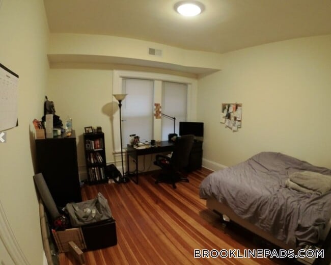 Photo - 1463 Beacon St Unit 23