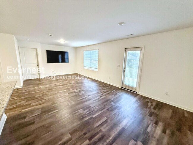 Photo - 241 Koslin Lp