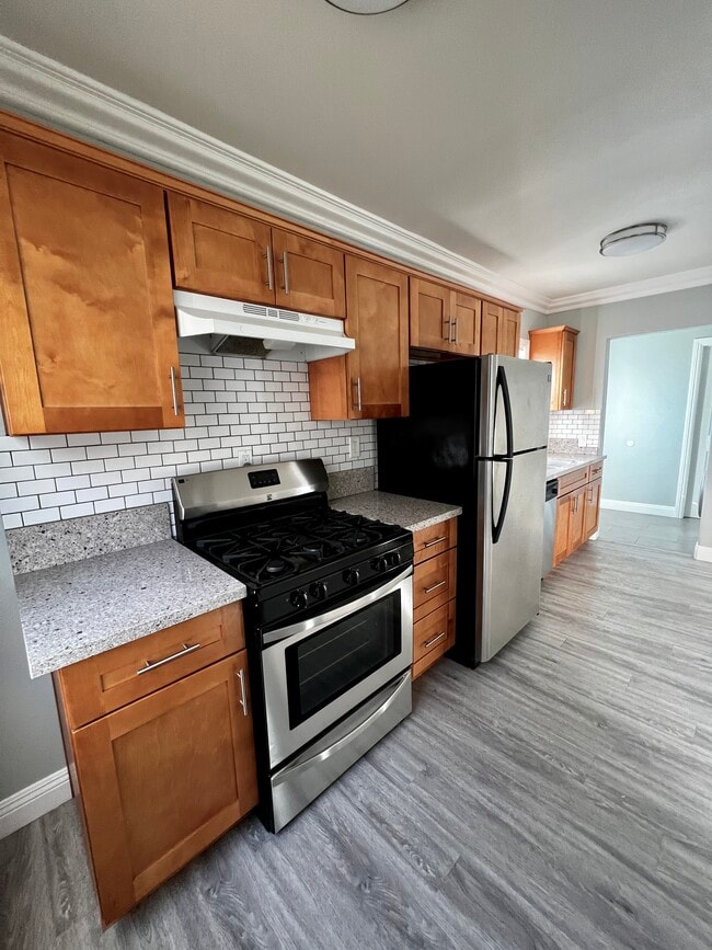 Electrodomésticos incluidos - 378 S Vancouver Ave