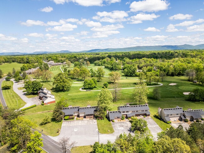 Building Photo - Hiawatha East