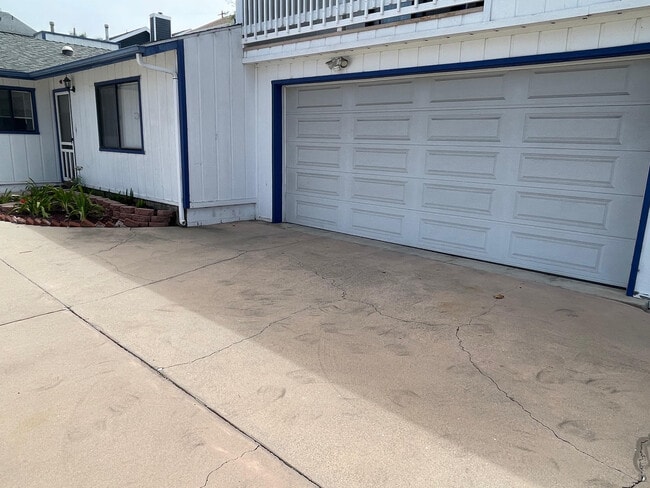 Photo - 1816 Marshallfield Ln Unit C