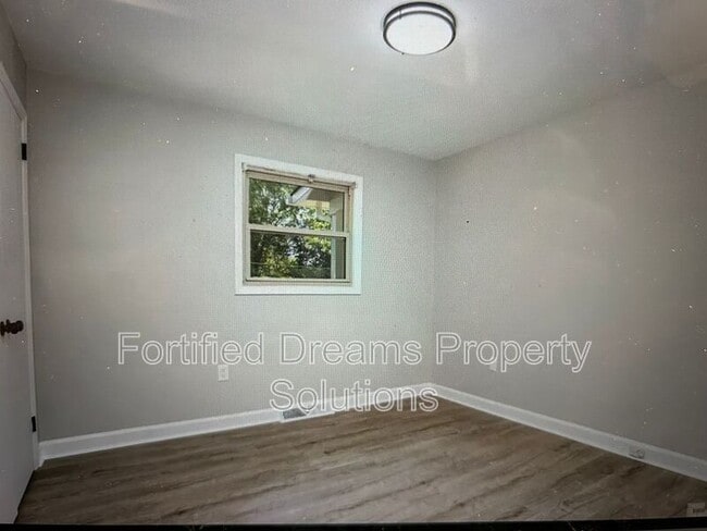 Photo - 1141 Carolina Cir