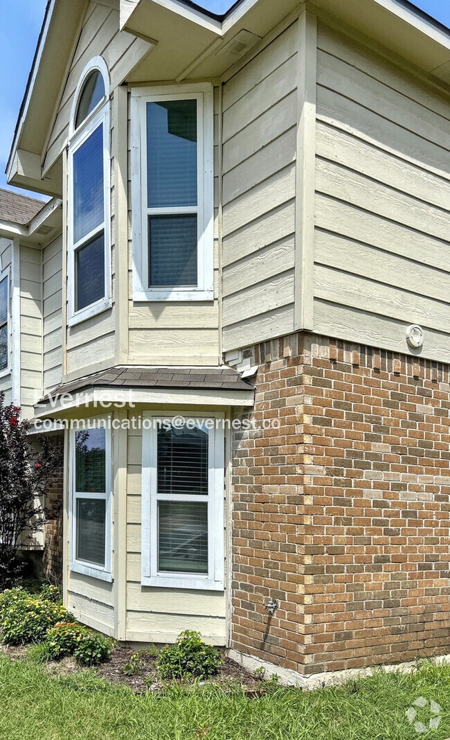 Building Photo - 1512 Mayfair Dr Rental