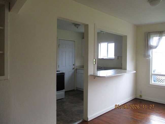 Photo - 3022 Sumner Ave