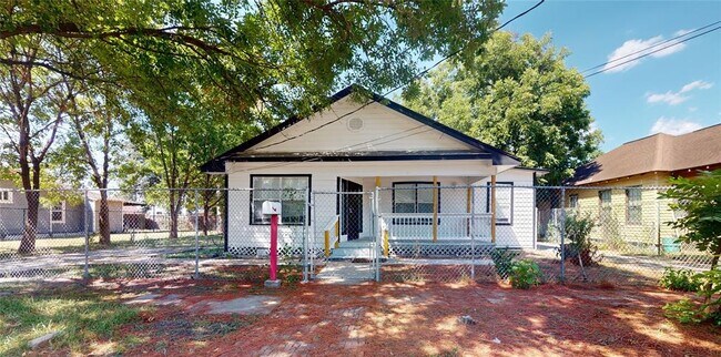 Photo - 6827 Avenue Q House