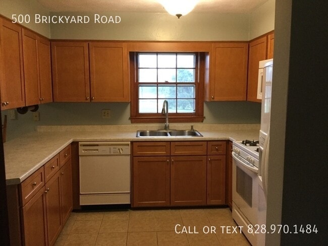 Photo - 500 Brickyard Rd