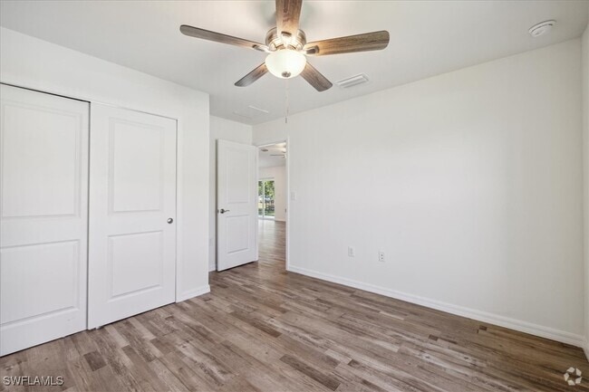 Building Photo - 3334 NE 8th Pl Rental