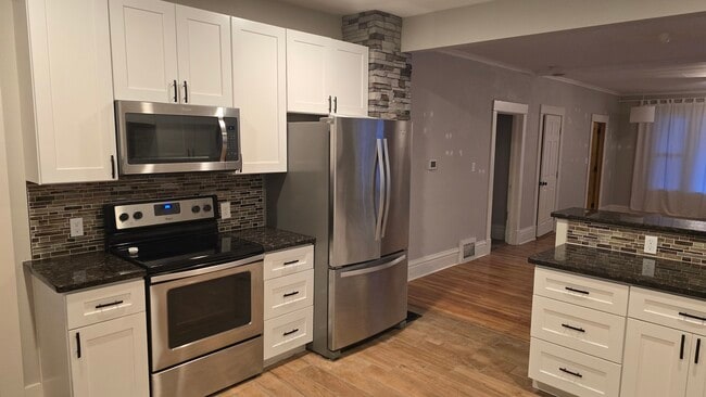 Photo - 826 S Ivory St Unit Downstairs