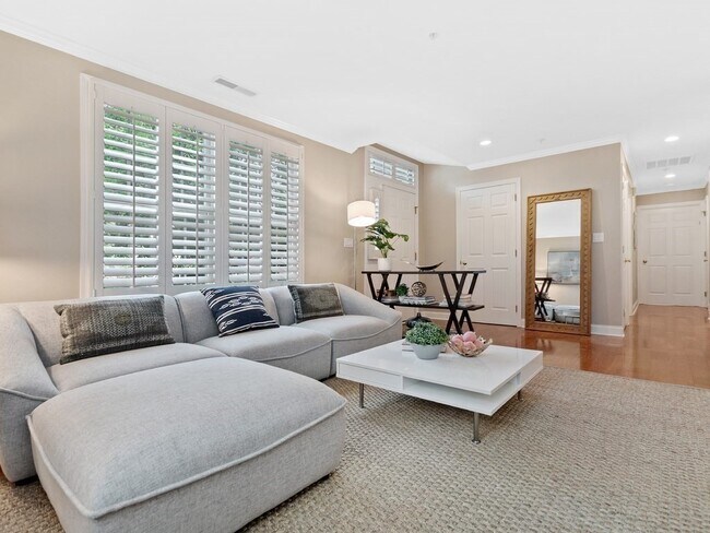 Photo - 108 Harvard St