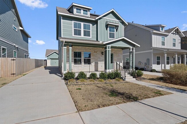 Photo - 1512 Weatherford Ln