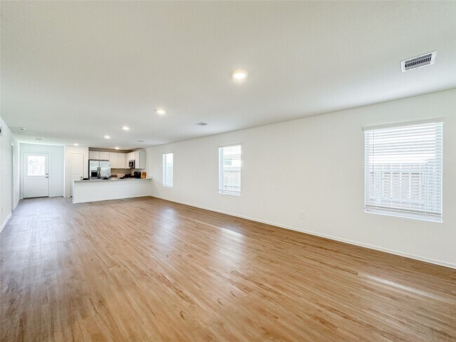 Photo - 1444 Las Cuevas Dr