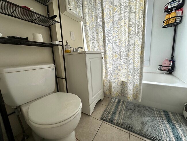 Photo - 58 Medford St Unit 3-bed SOMER