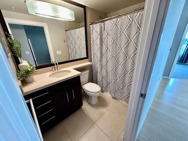 Photo - Gorgeous 2 bed 2 bath apartment in desirable University District area AVAILABLE NOW! Unit 506