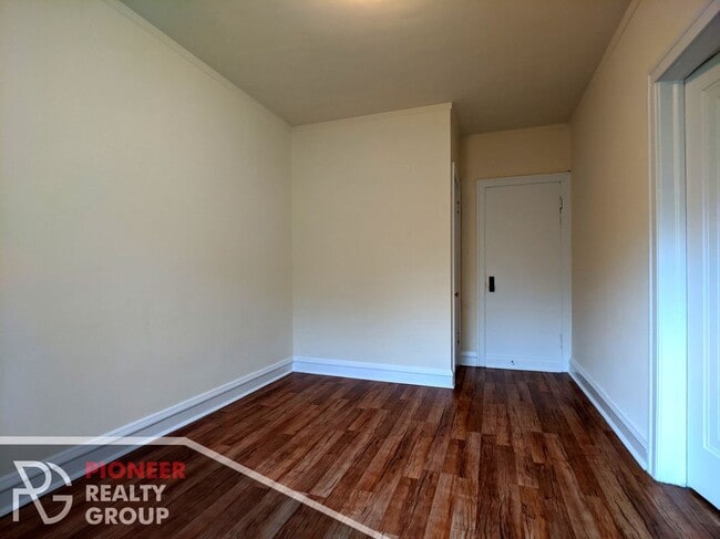 Photo - 2536 N Sawyer Ave Unit 308