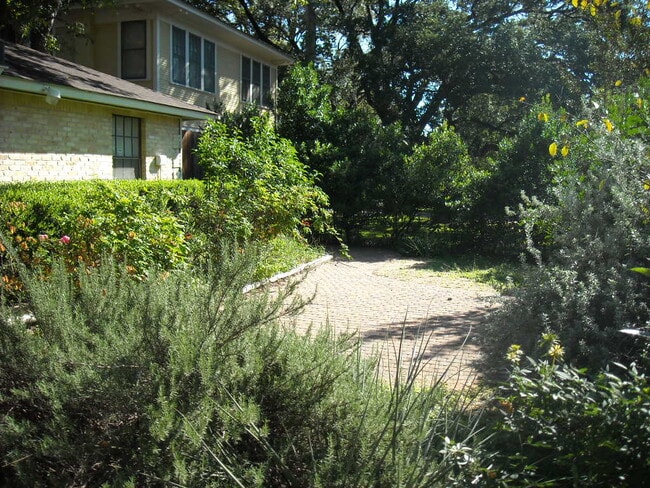 Photo - 506 Harris Ave
