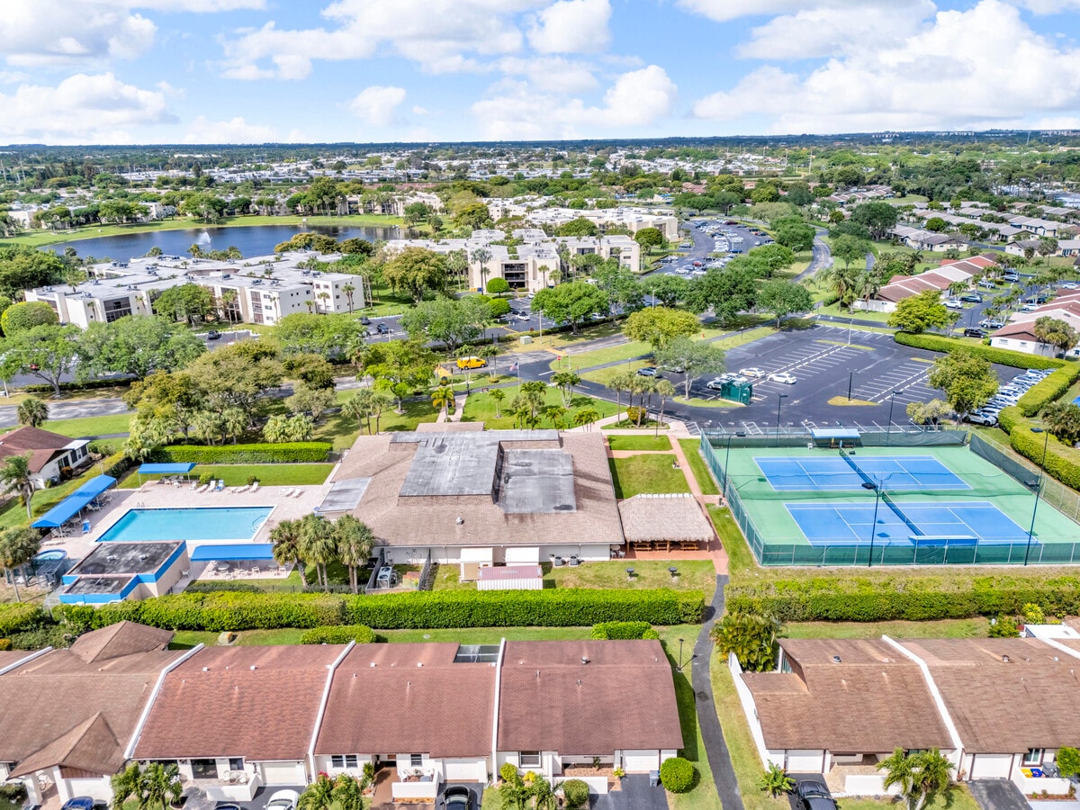 Photo - 5190 Las Verdes Cir Unit 315