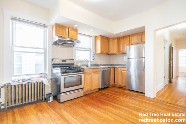 Photo - 110 Murdock St Unit 3