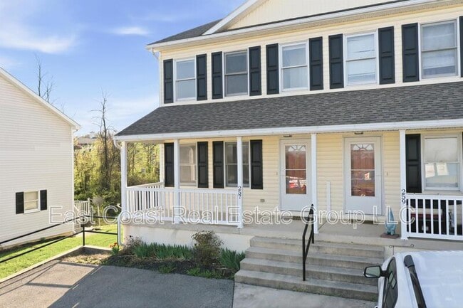 Photo - 257 School House Dr