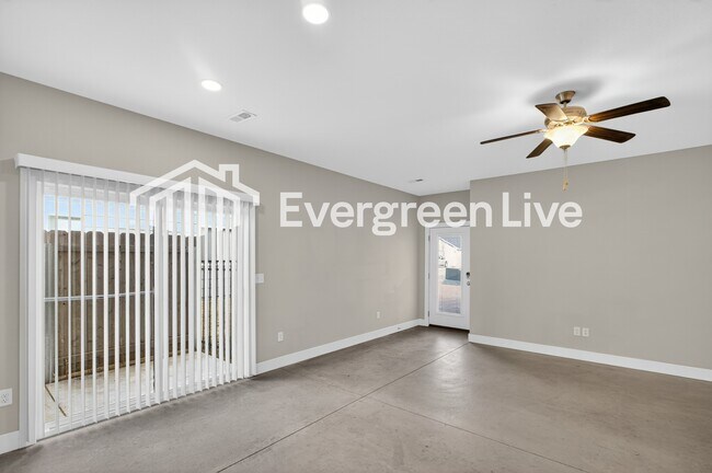 Photo - 113 E Santa Fe Cir