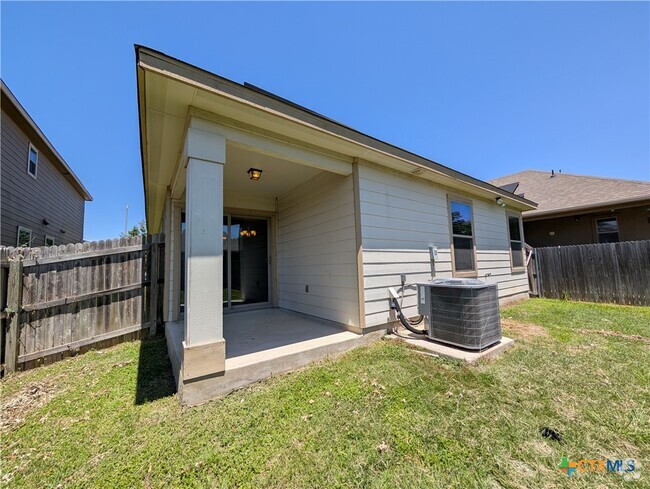 Building Photo - 2022 Shire Meadows Rental