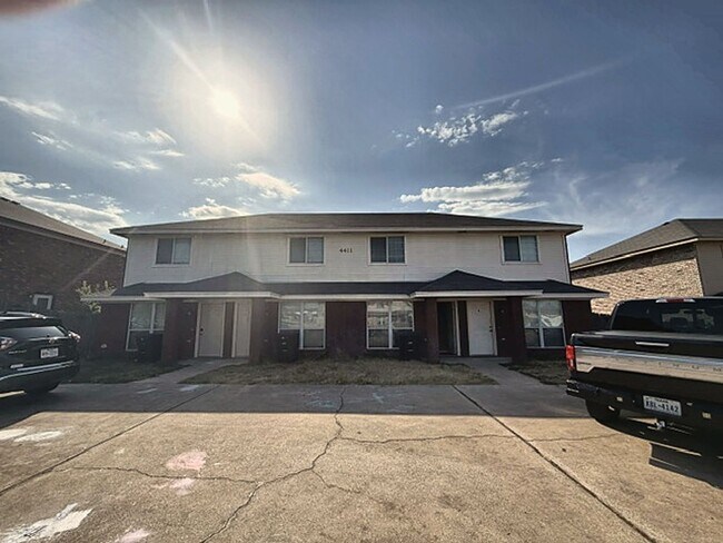 Building Photo - 4411 Abigail Dr Unit C