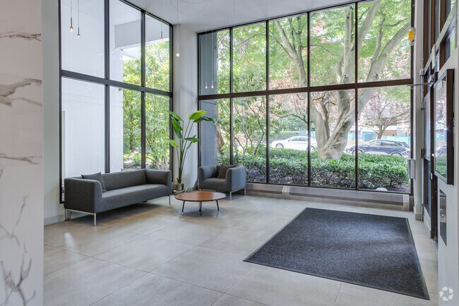 Photo - Spruce Gardens