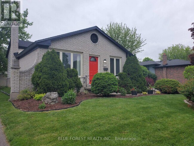 Photo - 1039 Osgoode Dr