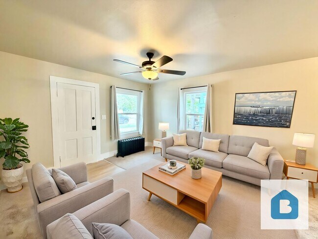 Photo - 209 E Willamette Ave Unit 209-1