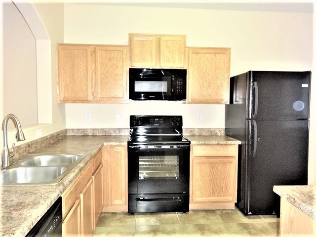 Photo - 1119 W Vineyard Rd