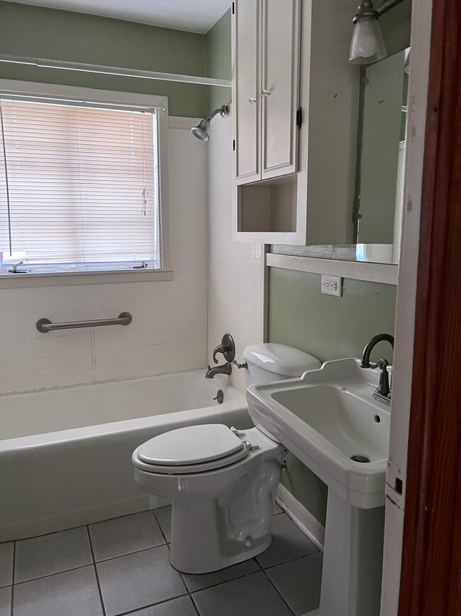 Photo - 3504 33rd St