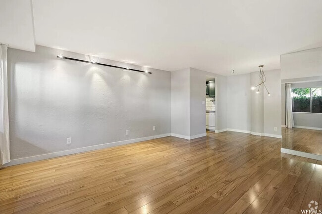 Building Photo - 87 W 300 N Unit Capitol Hill Condominium