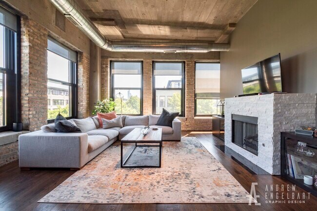 Photo - 1111 W 15th St Unit 322