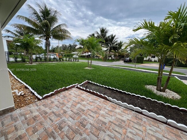 Photo - 1735 NE 157th Ter