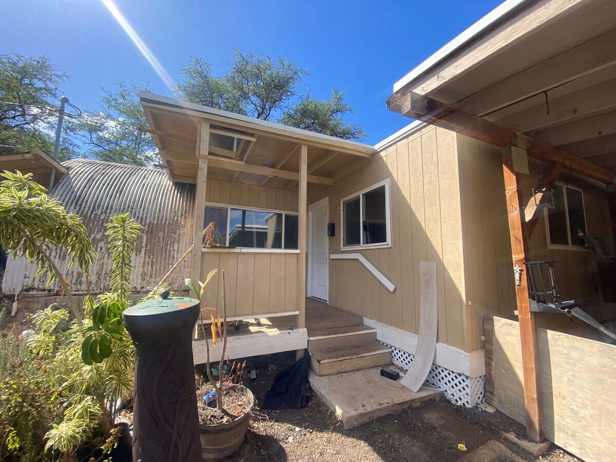 Single Family 3 Bedroom/1 bath Rental For Rent in Waianae, HI